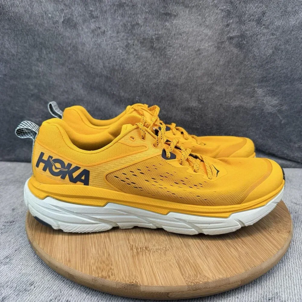 HOKA ONE ONE Challenger ATR 6 Shoe Men Size 11 D Yellow Running Sneakers 1106510